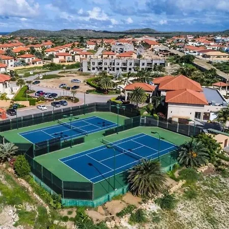 Condominio Gold Coast 2Br 3Bth